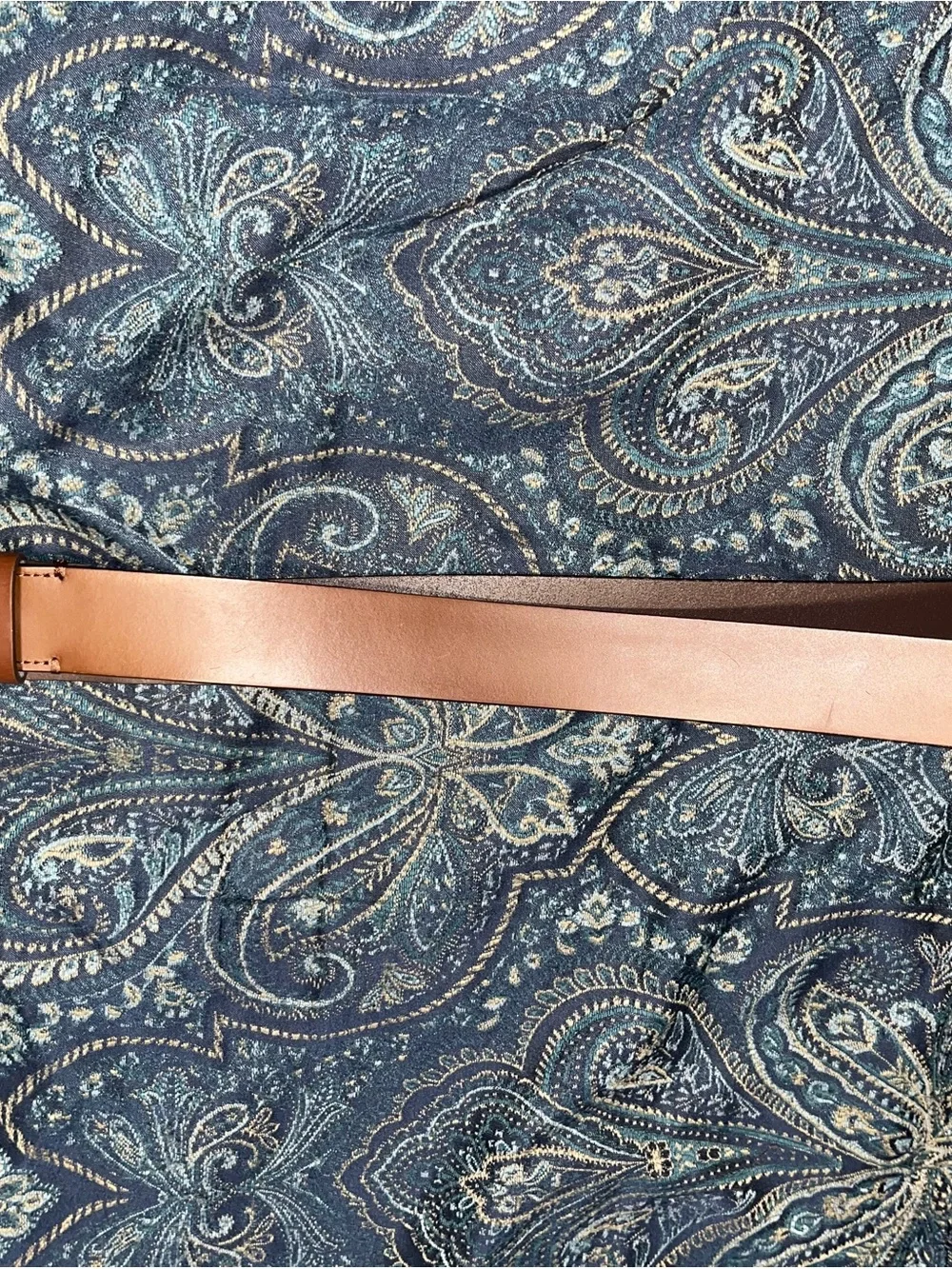 Levi's Men's Two-Tone Brown Leather Belt with Metal Buckle